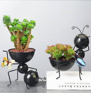 Metal Ant Planter 9.1 Inches