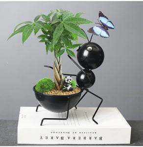 Metal Ant Planter 9.1 Inches